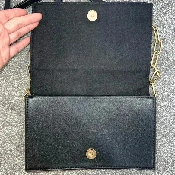 LIKE DREAMS BLACK WHITE PURSE BAG - Picture 4 of 7